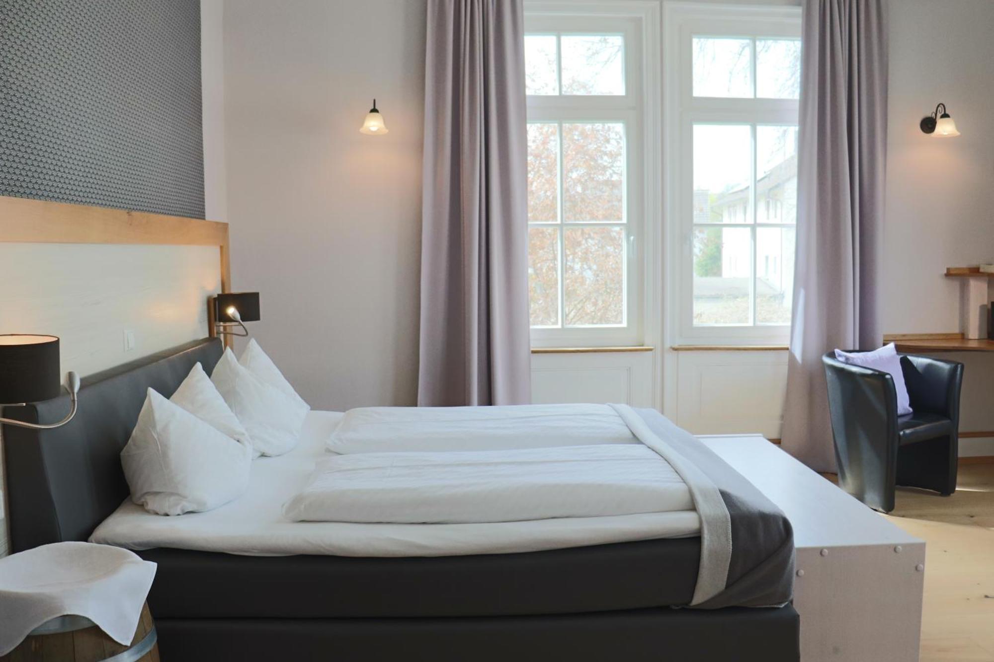 Gaestehaus "Unsere Stadtvilla" Hechingen Extérieur photo