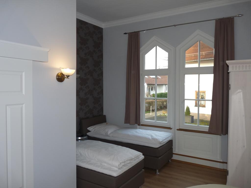 Gaestehaus "Unsere Stadtvilla" Hechingen Extérieur photo