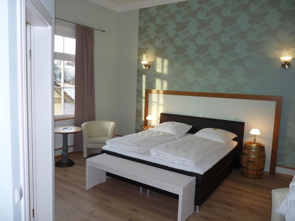 Gaestehaus "Unsere Stadtvilla" Hechingen Chambre photo