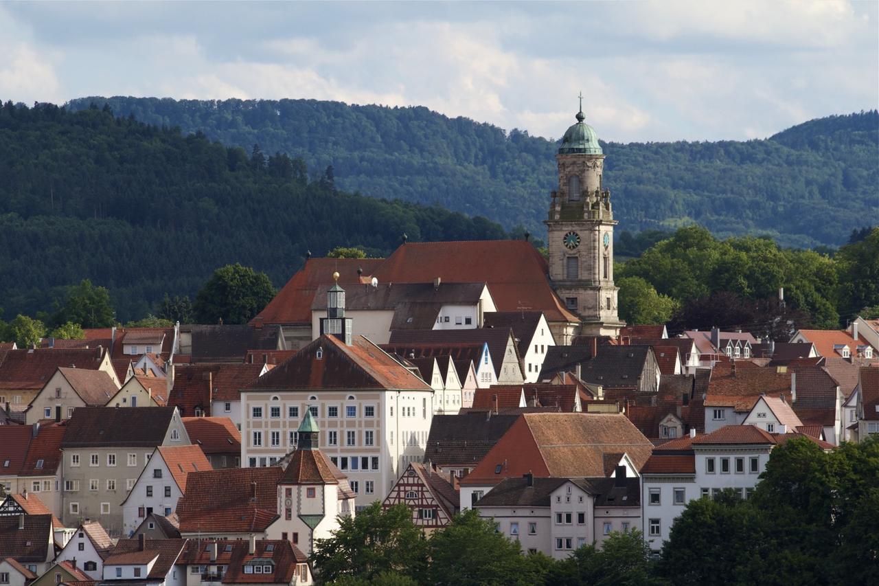 Gaestehaus "Unsere Stadtvilla" Hechingen Extérieur photo